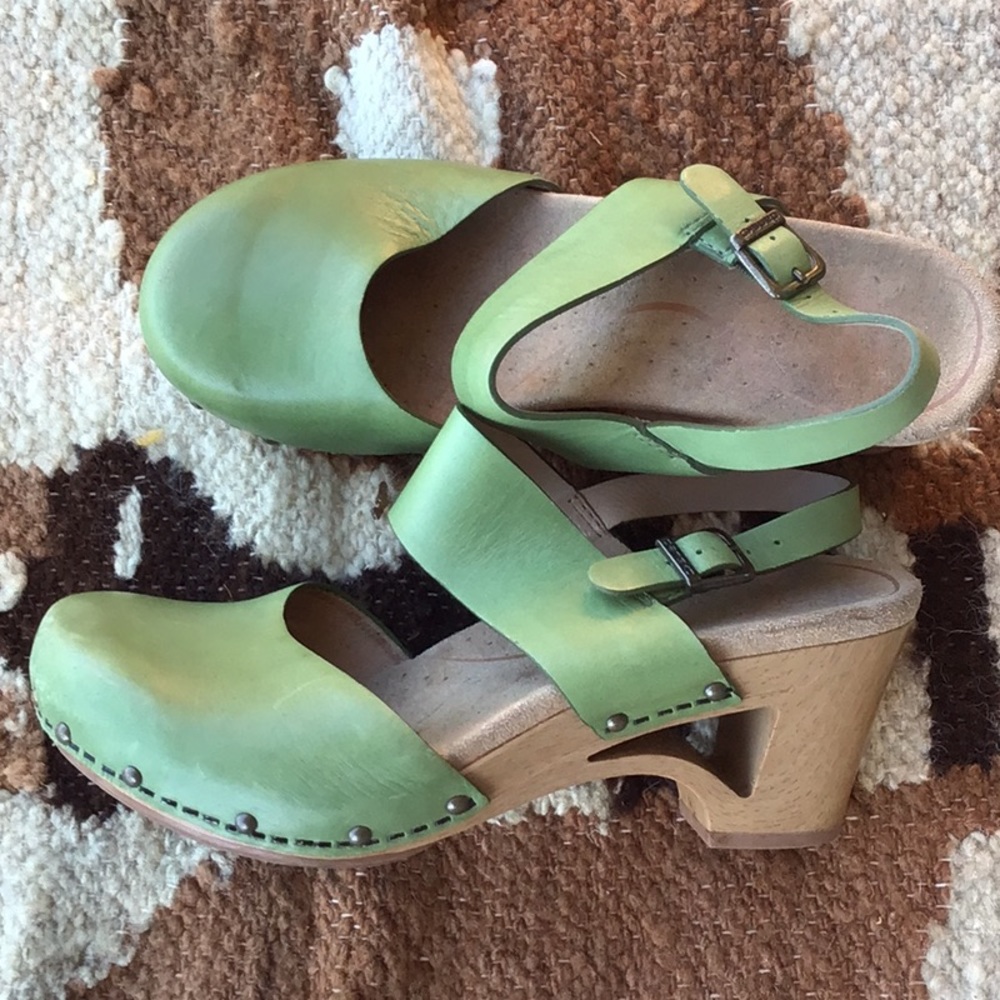 Dansko Clog Sandals size 8 1/2